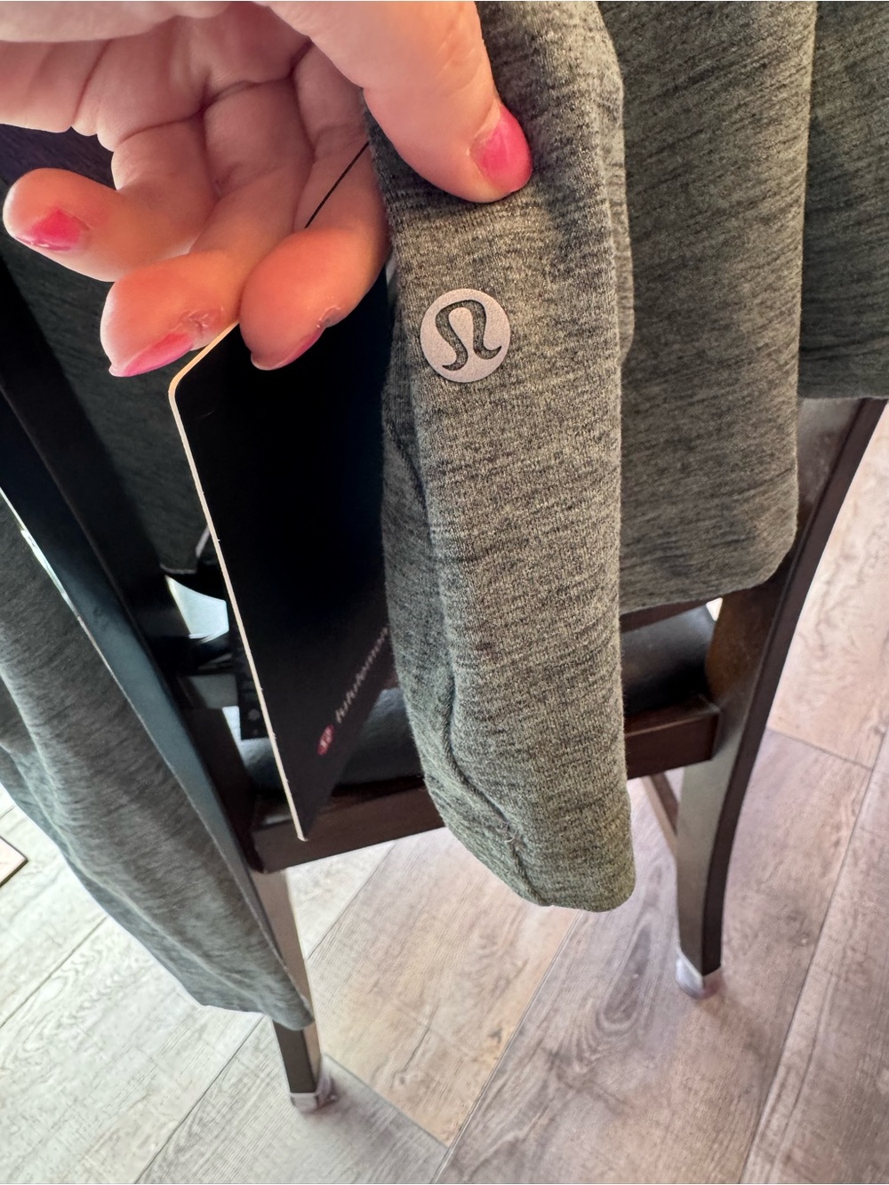 Lululemon - Picture 6 of 6